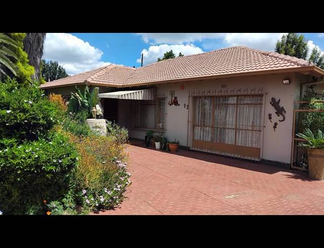4 BEDROOM PROPERTY TO RENT IN ELSPARK